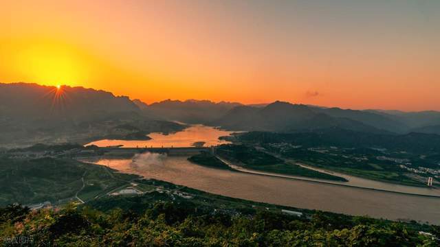 【财经】受益股票：雅下水电工程——规模超三峡，开启水电新纪元