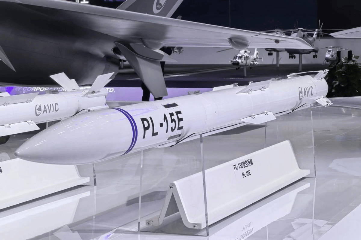 歼10CE又给中国长脸！印媒罕见承认：阵风确实被击落，但不是4架